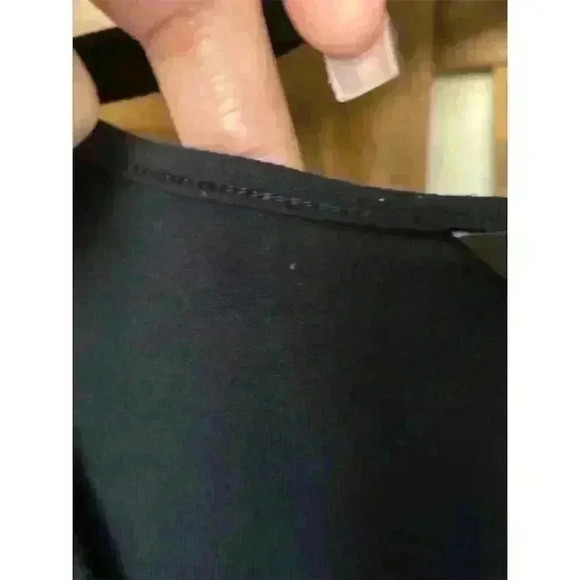 Banana Republic Women's Blue V-Neck Blouse M Stretchy Lattice Detail - Picture 8 of 8